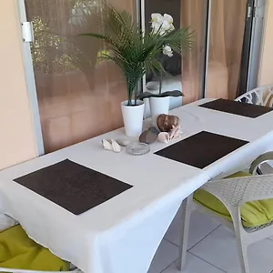 https://camelia-kingston.hotelsochorios.net